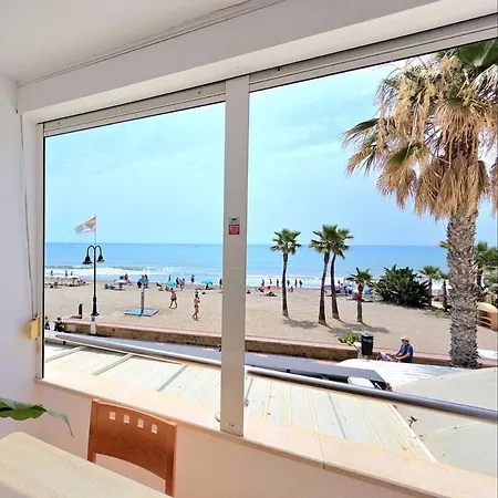 Wake Up To Panoramic Sea Views Beachfront On Promenade 2 Bed 1 Bath By Namasteelite * Torremolinos