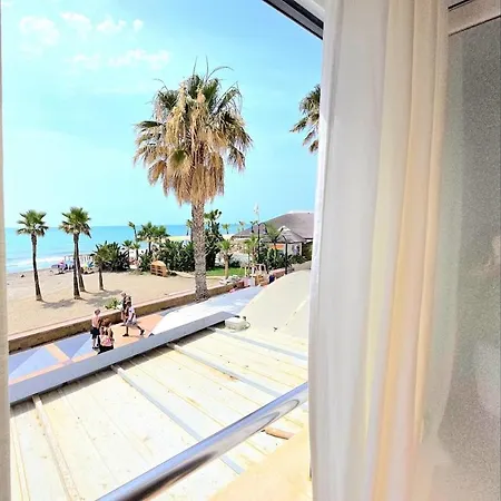 Wake Up To Panoramic Sea Views Beachfront On Promenade 2 Bed 1 Bath By Namasteelite *
